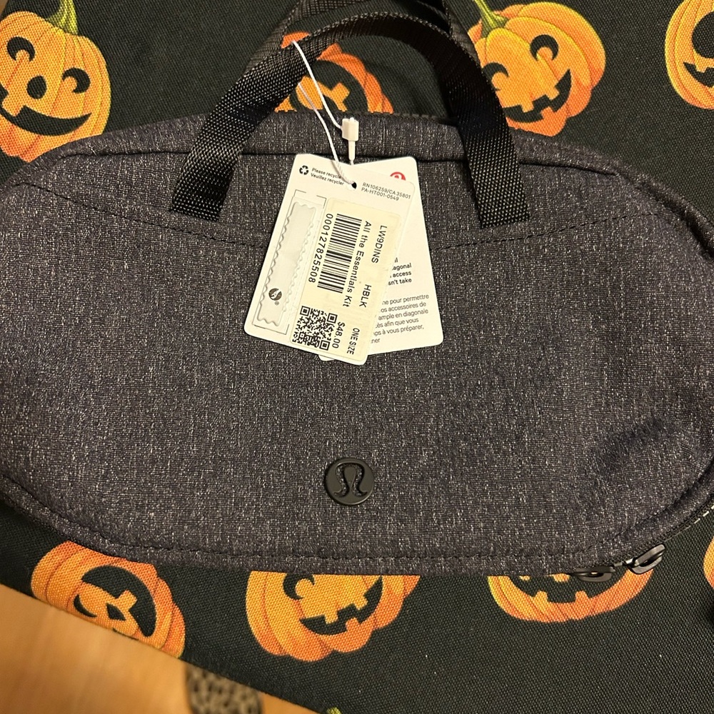 Lululemon All the essentials Kit new